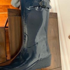 Super trendy wedge Capelli rain boots SZ 7